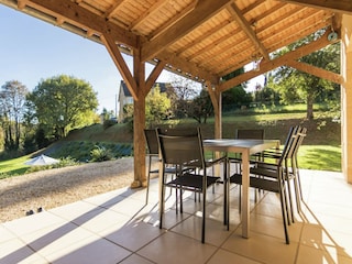 Villa Montignac Outdoor Recording 3