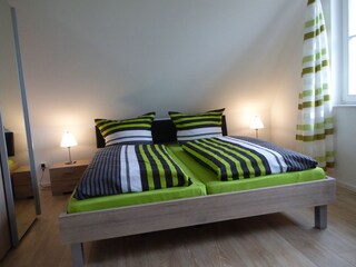 OG Schlafzimmer 2