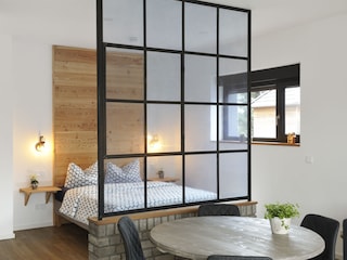 Babybett auf Anfrage