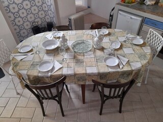 ausziehbarer Eßtisch