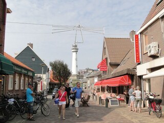 Leuchtturm vom Dorf aus