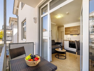 Der möblierte Balkon.