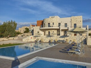 Appartement Kalamaki Buitenaudio-opname 10