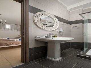 Apartment Kalamaki Features 34