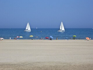 Blick von der oberen Wohnung auf den Strand Ayguades