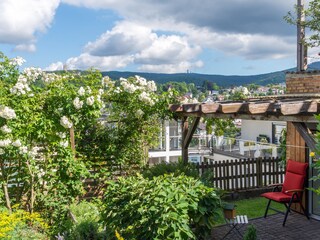 Ausblick von der Gartenterrasse