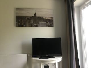2. kleines Schlafzimmer mit 2. Fernseher