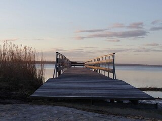 Badestrand in Born mit Brücke