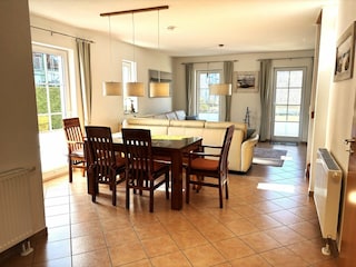 offener Wohn-/Essbereich