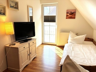 komb. Wohn-/Schlafraum 2/2