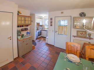 Fully equipped kitchenette