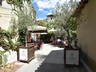 Villa Rochefort-du-Gard Environment 30