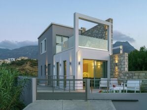 Villa en bord de mer avec vue sur la mer - Plakias - image1