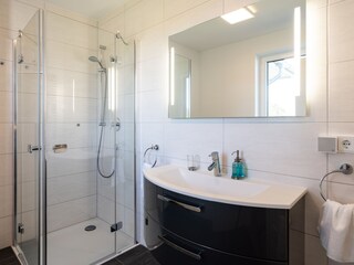 Bad en Suite mit Dusche