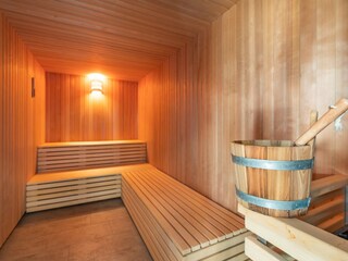 Finnische Sauna im Souterrain des Nachbarhauses