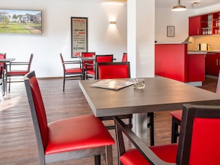 Lounge im Souterrain des Nachbarhauses