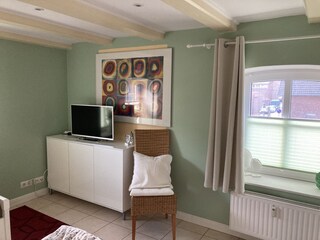 Schlafzimmer mit 2. Fernseher