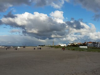 Warnemünder Strand im Herbst