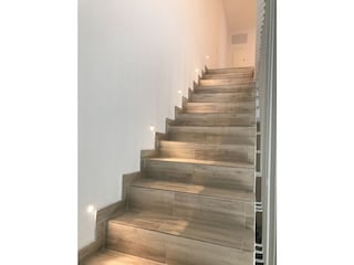 Treppe von Schlafzimmerebene zum Wohnzimmer