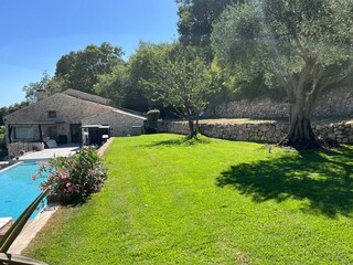 Villa Vence Outdoor Recording 15