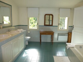 3 Badezimmer