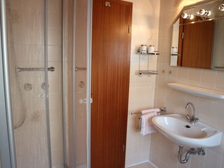Holiday apartment Ellenz-Poltersdorf Bathroom 12