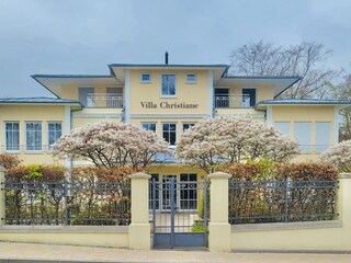 Die Villa im Frühling