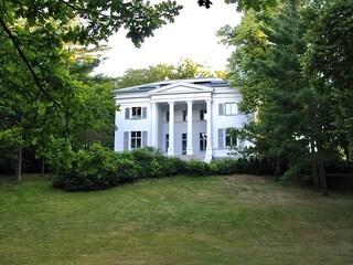 Die Nachbarschaft: Villa Oppenheim