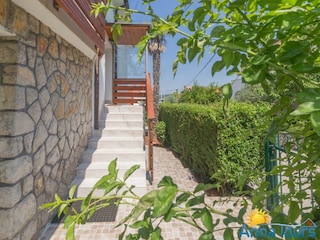 Appartamento per vacanze Njivice Registrazione all'aperto 5