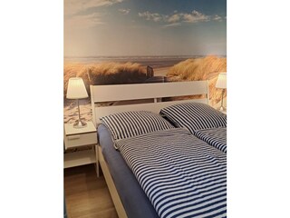 Schlafzimmer mit Doppelbett