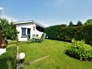 Moderner Bungalow in Warnkenhagen mit Garten - Kalkhorst - image1