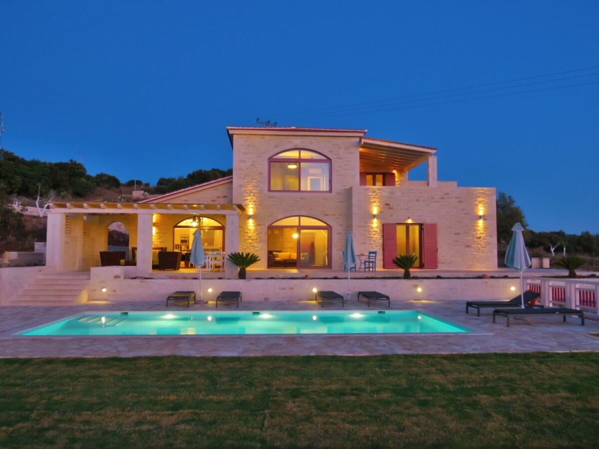 Your luxurious holiday villa