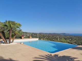 Villa H045 with infinity pool and sea views