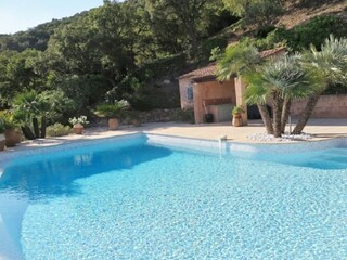 Villa H045 with infinity pool and sea views