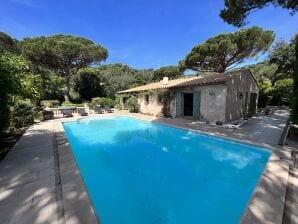 Villa H165 with pool, in calm surroundings and close to the beach - La Croix-Valmer - image1