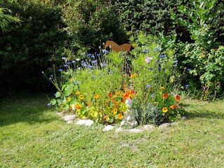 Kleine Ruheoase im Garten