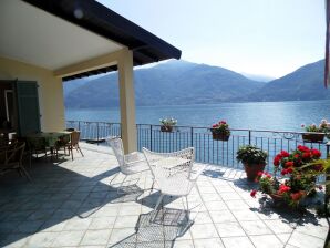 Ferienhaus in Menaggio mit Comer See Blick - Plesio - image1