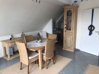 Pinienvollholzmöbel