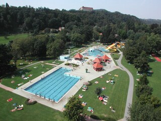 Zum Erlebnisbad sind es nur einige Gehminuten