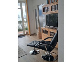 Relaxsessel mit Flachbildfernseher 108 cm, Mediathek