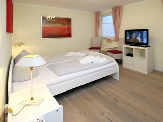 gemütliches Doppelbett