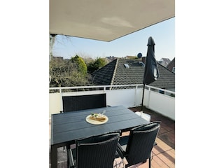 großer Südbalkon