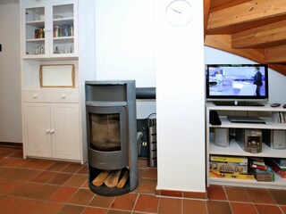 TV und Kaminofen