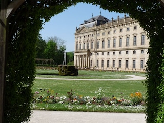 Die Residenz von der Hofgartenseite