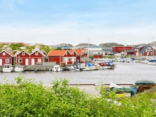 Holiday house Klädesholmen  13