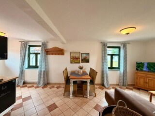 Apartment Warrenzin Features 16