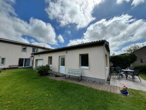 Bungalow Precioso bungalow en Pepelow nahe dem Meer