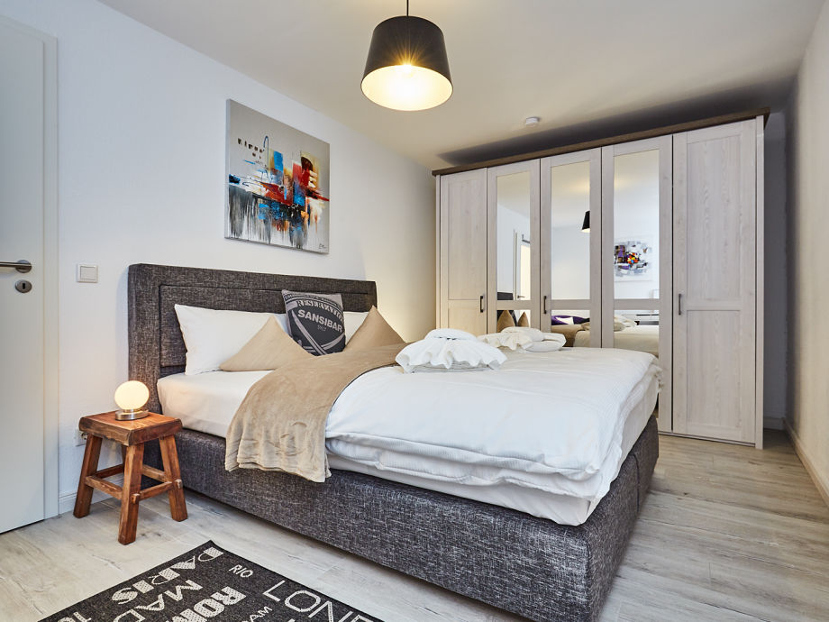 Stylische 4-Zi-Ferienwohnung \ Stylische 4-Zi-Ferienwohnung \