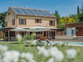 Villa Monsampietro Morico Registrazione all'aperto 3