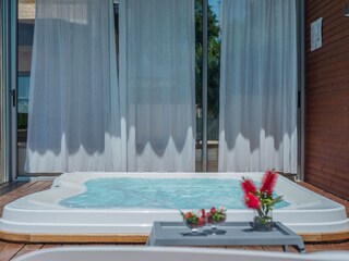 Villa Greta - veranda with jacuzzi for every comfort